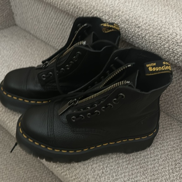 Brand NEW! - Picture 2 of 4